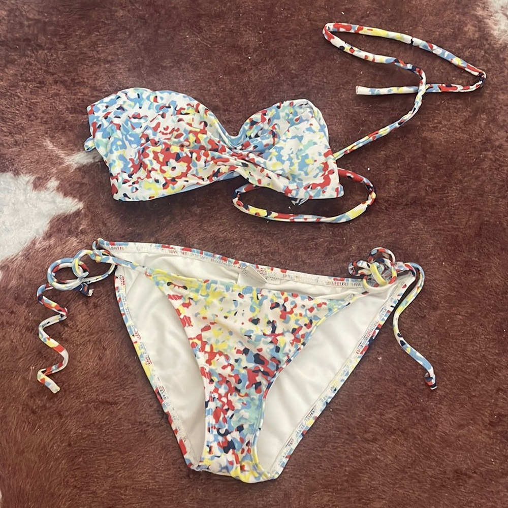 L Space multi dot bandeau top and bikini bottom XS